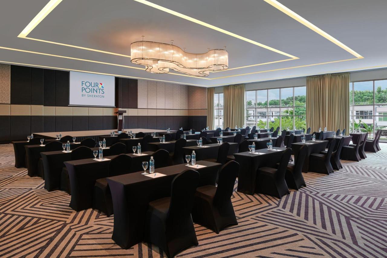 Four Points By Sheraton Десару Экстерьер фото